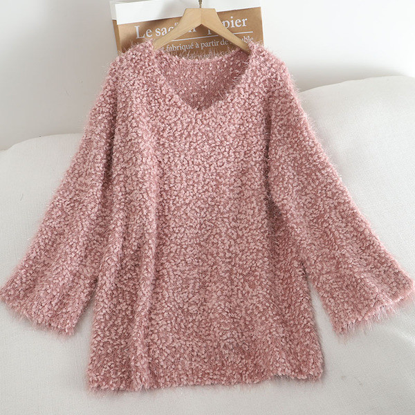 Naiste sulekampsun pikkade varrukate ja spitsikaelusega