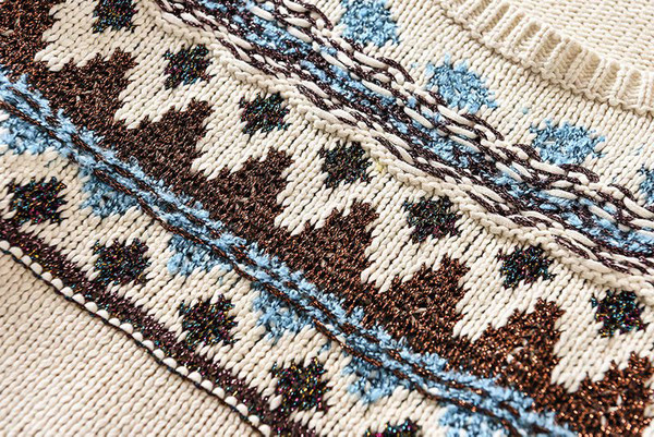 Γυναικείο κοντό μοντέλο πουλόβερ με οβάλ ντεκολτέ