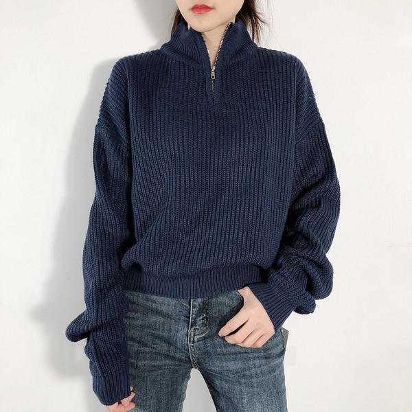 Γυναικείο πουλόβερ με ψηλό γιακά και φερμουάρ σε μπλε χρώμα