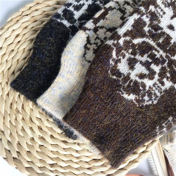 Moodne naiste asümmeetriline ovaalse kaelusega kampsun