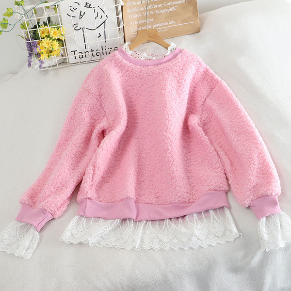 Γυναικείο πουλόβερ με δαντέλα και στρογγυλή λαιμόκοψη