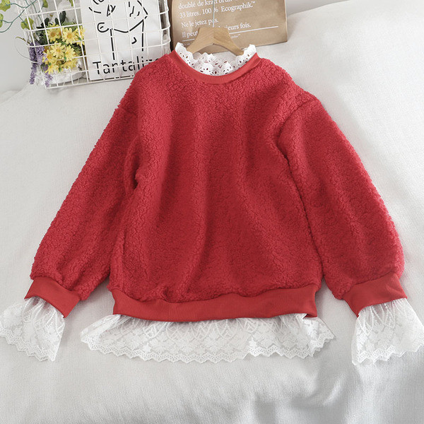 Γυναικείο πουλόβερ με δαντέλα και στρογγυλή λαιμόκοψη