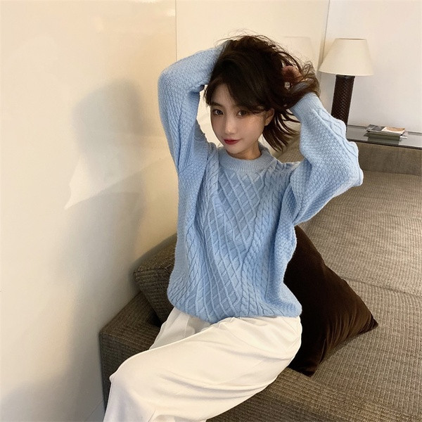 Γυναικείο casual πουλόβερ κλασικό μοντέλο με οβάλ λαιμόκοψη