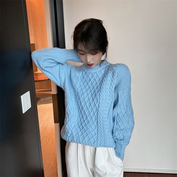 Γυναικείο casual πουλόβερ κλασικό μοντέλο με οβάλ λαιμόκοψη