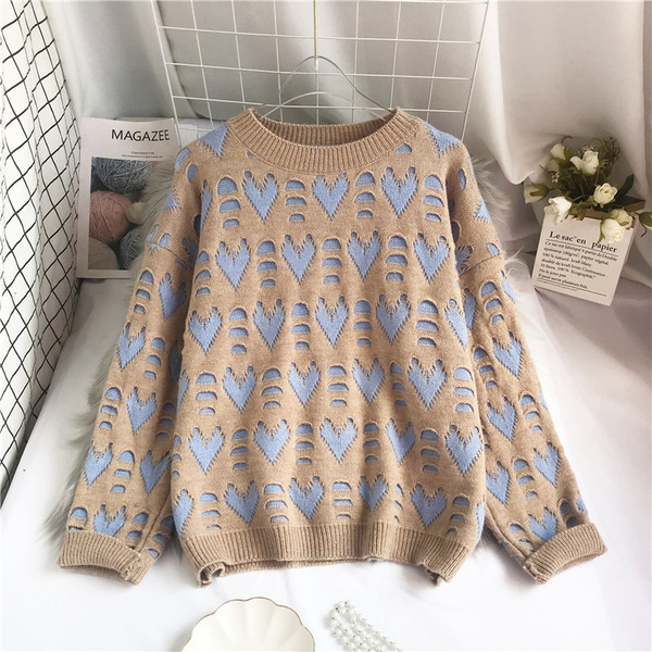 Casual γυναικείο πουλόβερ με τύπωμα καρδιές με στρογγυλή λαιμόκοψη