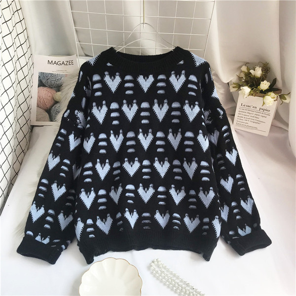 Casual γυναικείο πουλόβερ με τύπωμα καρδιές με στρογγυλή λαιμόκοψη