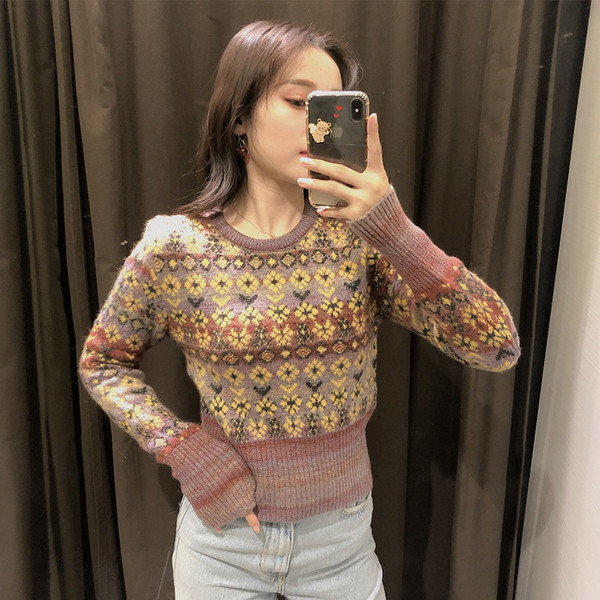 Κοντομάνικο πουλόβερ με χρωματιστό μοτίβο