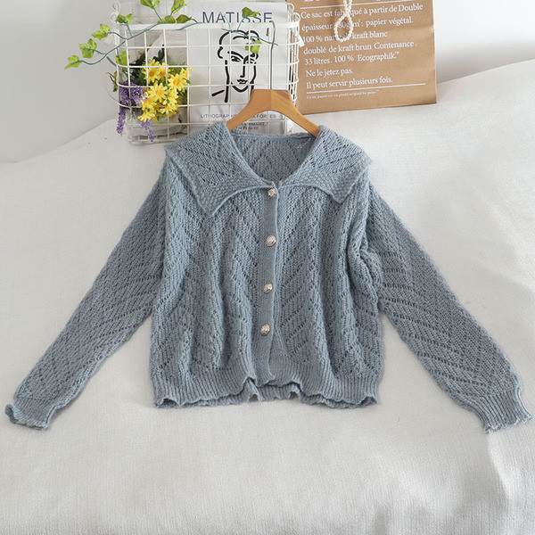 Γυναικεία πλεκτή ζακέτα  με κουμπιά και μακριά μανίκια