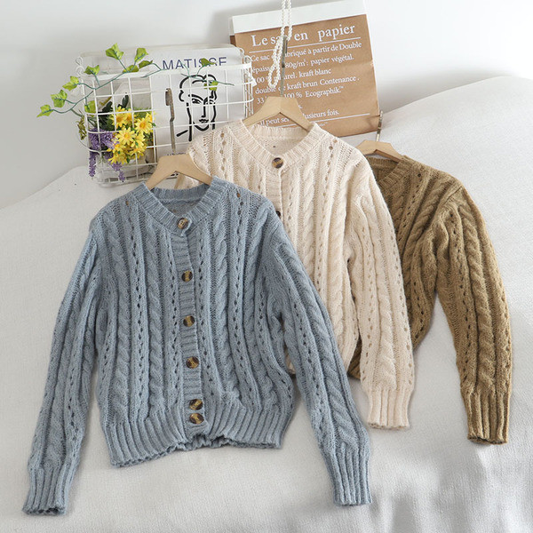 Ženski kardigan u retro stilu s gumbima i dugim rukavima