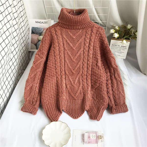 Γυναικείο ασύμμετρο πουλόβερ με ψηλό γιακά