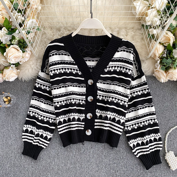 Naiste vabaaja vest, must-valge