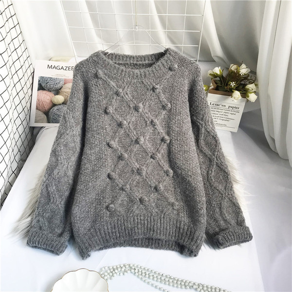 Naiste kampsun - ümara kaelusega ja pikkade varrukatega