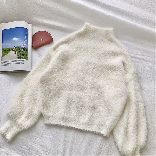 Γυναικείο πουλόβερ με χαμηλό γιακά