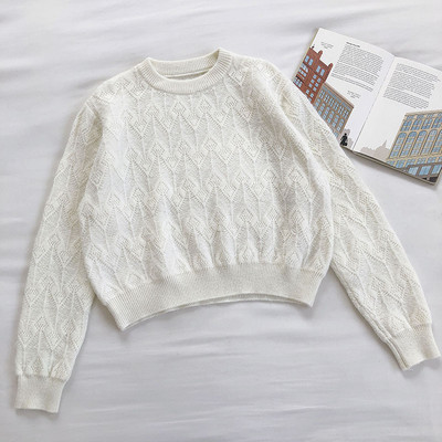 Lai ümara kaelusega kootud naiste kampsuni mudel