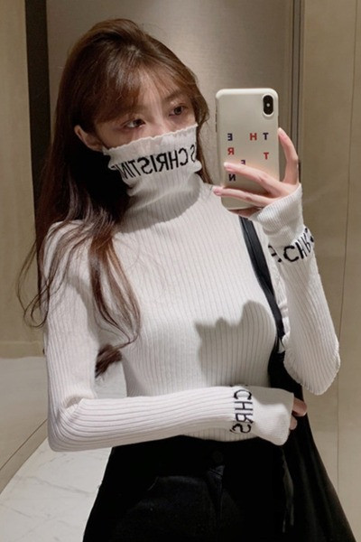 Γυναικείο casual πουλόβερ με ψηλό κολάρο και επιγραφή