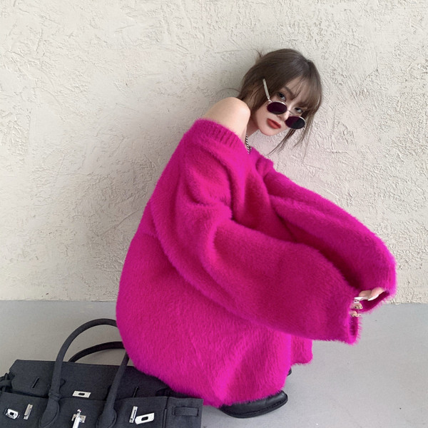 Γυναικείο casual πουλόβερ με γυμνούς ώμους σε ροζ χρώμα