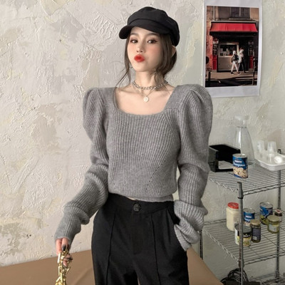 Γυναικείο casual πουλόβερ με τετράγωνο ντεκολτέ σε γκρι χρώμα