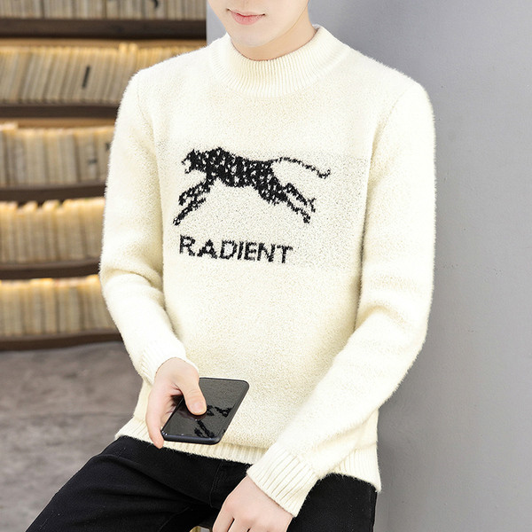 Ανδρικό πουλόβερ μοντέρνο με ψηλό γιακά και κέντημα