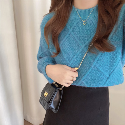 Μοντέρνο γυναικείο πουλόβερ με οβάλ λαιμόκοψη - κλασικό μοντέλο