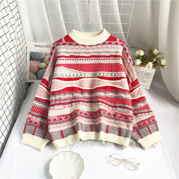 Casual γυναικείο πουλόβερ με οβάλ λαιμόκοψη και μοτίβο