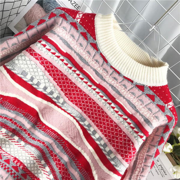 Casual γυναικείο πουλόβερ με οβάλ λαιμόκοψη και μοτίβο