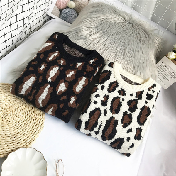 Moodne loomamustri ja teksavarrukatega naiste kampsun