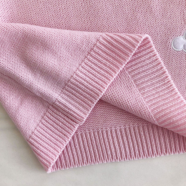 Πλεκτό γυναικείο πουλόβερ με στρογγυλή λαιμόκοψη