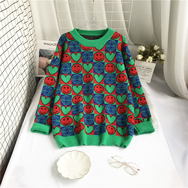 Πολύχρωμο γυναικείο πουλόβερ - με οβάλ ντεκολτέ και μακριά μανίκια