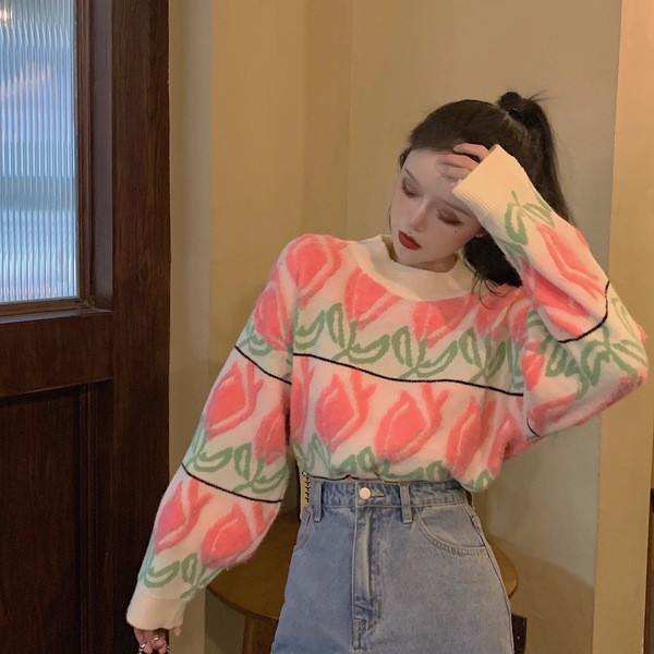 Naiste vabaaja kampsun värvilise mustriga ja laiade varrukatega