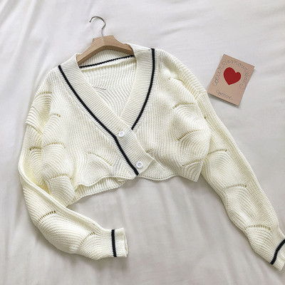 Naiste nööpidega kardigan spits-kaelusega