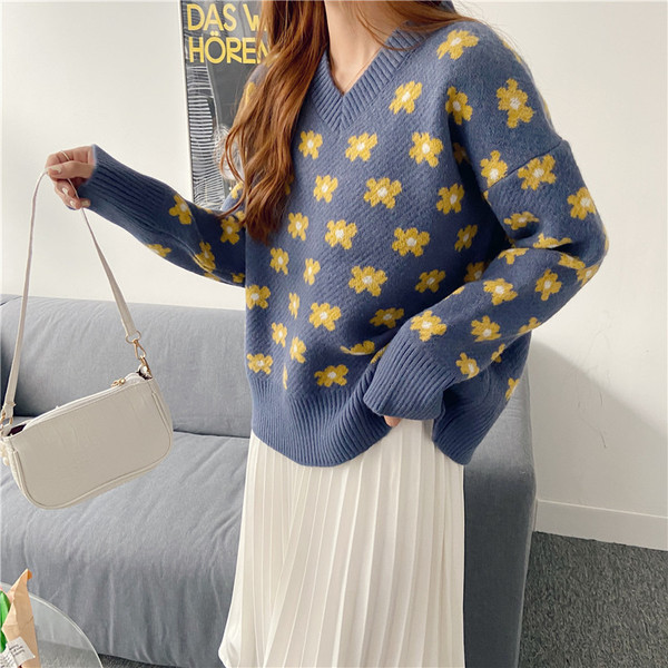 Νέο μοντέλο γυναικείο πουλόβερ με λαιμόκοψη και μακριά μανίκια