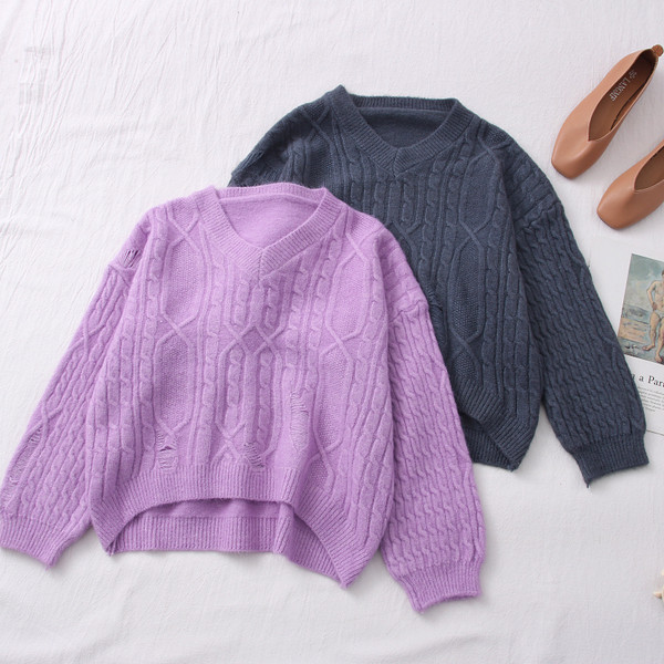 Moodne naiste kampsun V-kaelusega ja pikkade varrukatega