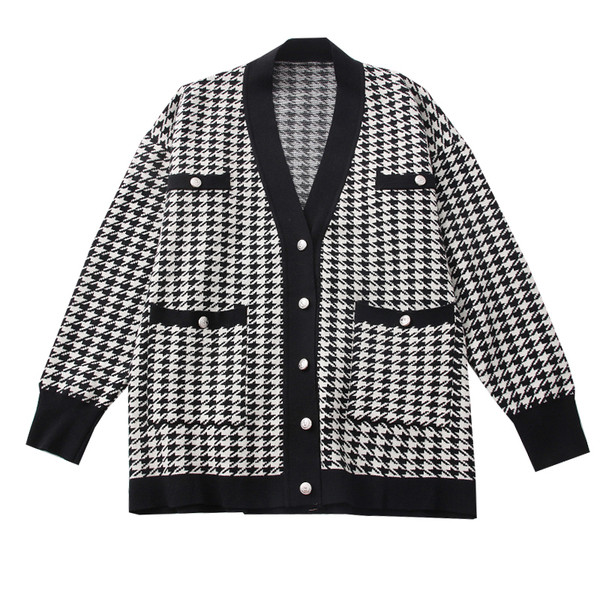 Taskute ja nööpidega vabaaja naiste kardigan