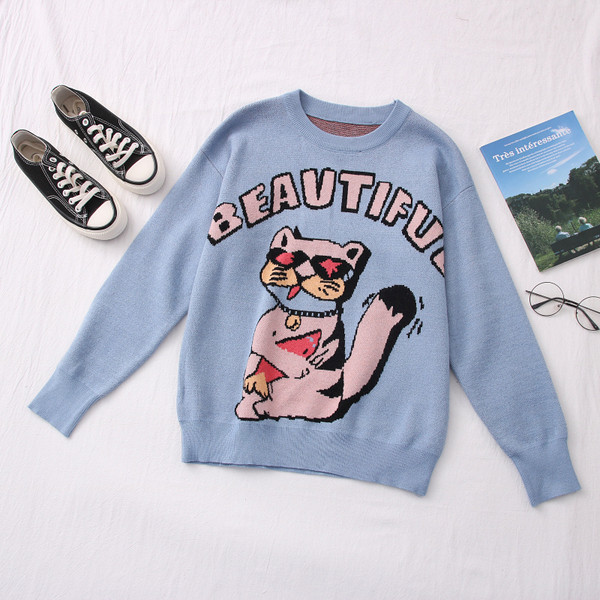 Casual γυναικείο πουλόβερ με κεντήματα και οβάλ ντεκολτέ