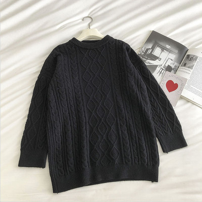 Naiste ümara dekoltee ja pikkade varrukatega talvekampsun