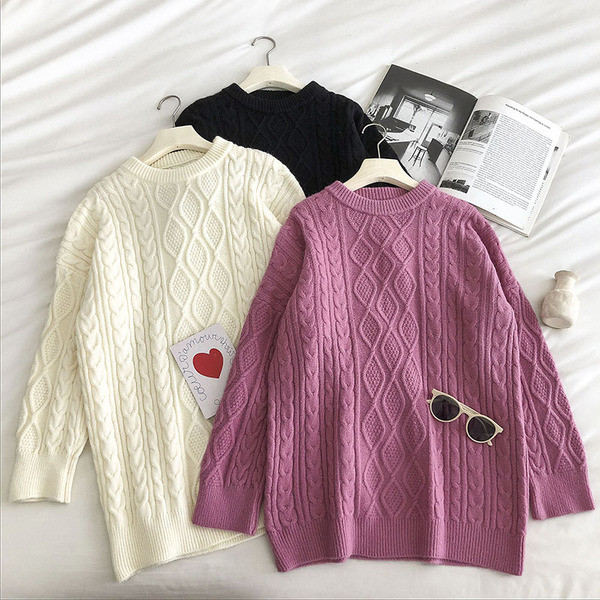 Naiste ümara dekoltee ja pikkade varrukatega talvekampsun