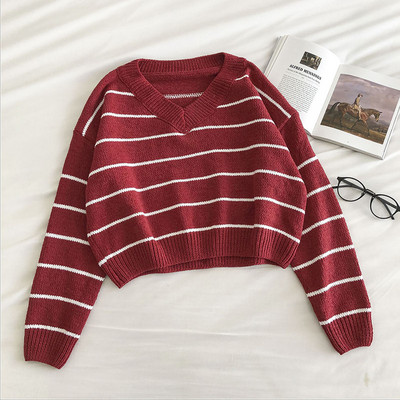 Naiste vabaaja triibuline spitsikaelusega kampsun