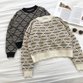 Naiste ovaalse kaelusega kampsun - lai mudel