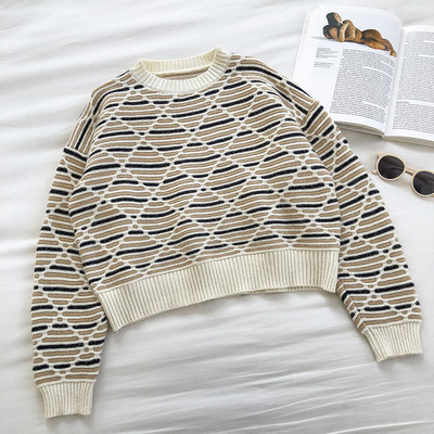 Naiste ovaalse kaelusega kampsun - lai mudel