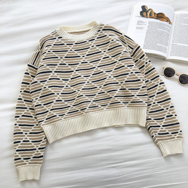 Naiste ovaalse kaelusega kampsun - lai mudel