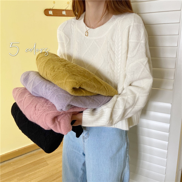 Moodne naiste kampsun – pikkade varrukate ja ovaalse kaelusega