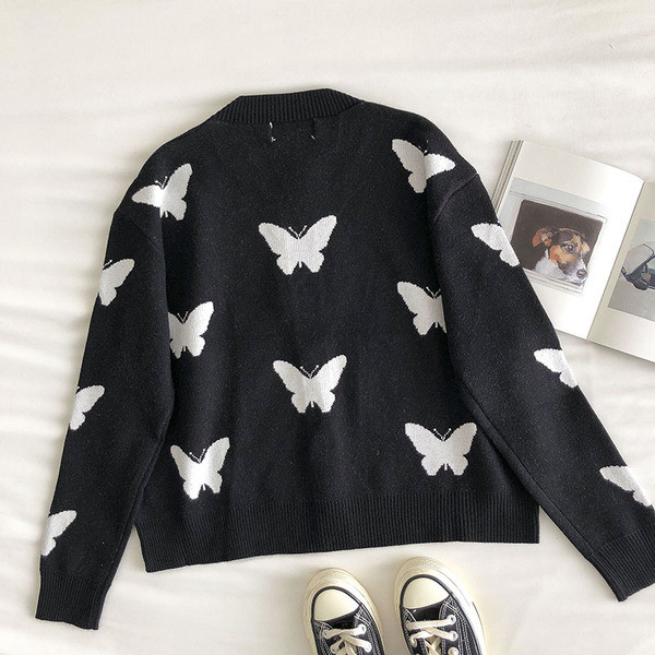 Naiste musta värvi liblikate ja nööpidega kardigan