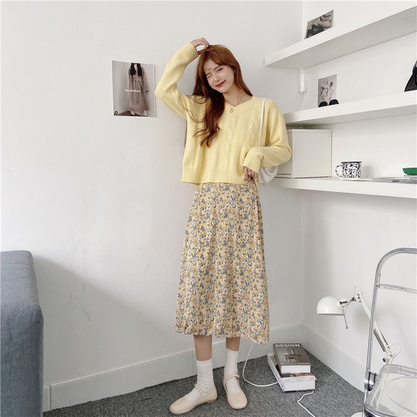 Naiste vabaaja kampsun – pikkade varrukatega ja spitsikaelusega