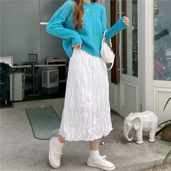 Γυναικείο πλεκτό πουλόβερ με οβάλ λαιμόκοψη και μακριά μανίκια