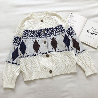 Ежедневен дамски зимен пуловер с копчета