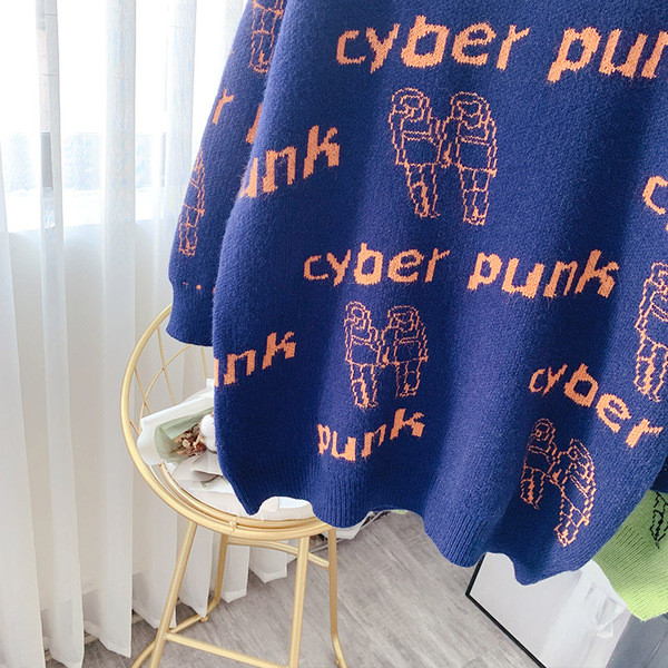 Γυναικείο πουλόβερ με χρωματική επιγραφή και ψηλό γιακά