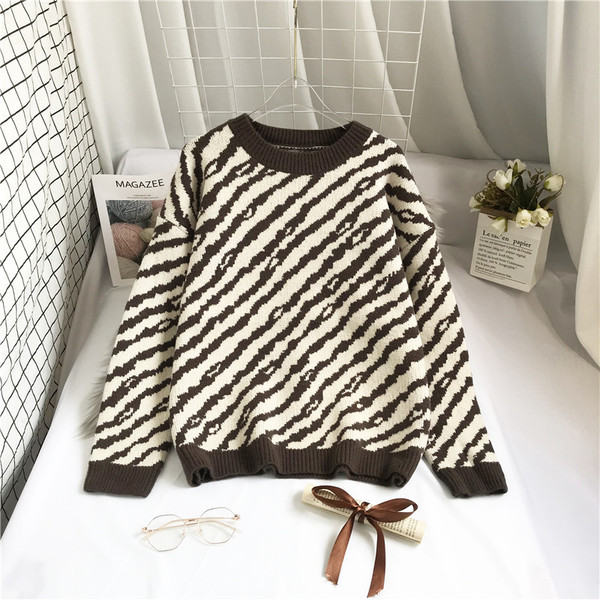 Moodne ümara dekoltee ja mustriga naiste kampsun