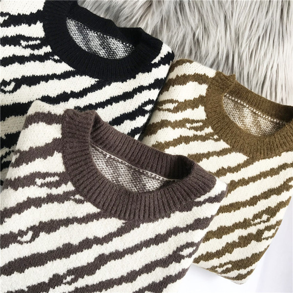 Moodne ümara dekoltee ja mustriga naiste kampsun