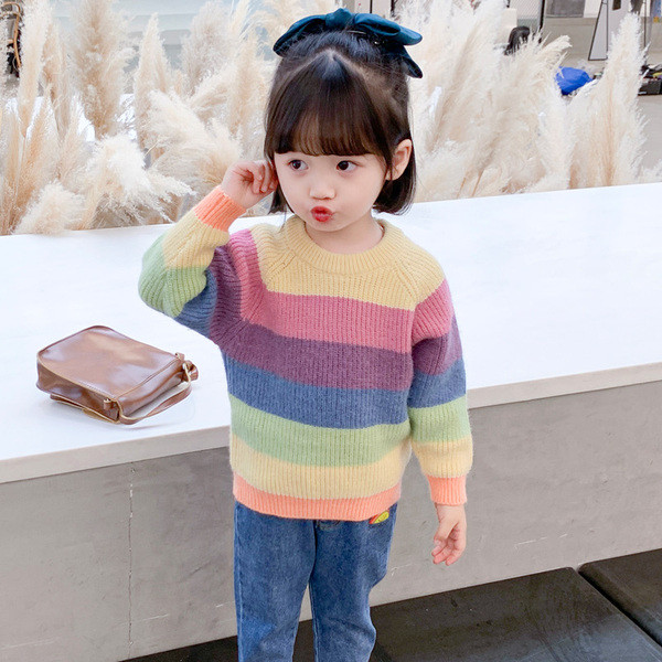 Laste lilleline ümara kaelusega kampsun tüdrukutele