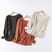 Γυναικείο λεπτό πλεκτό πουλόβερ με οβάλ ντεκολτέ και ελαστική μέση